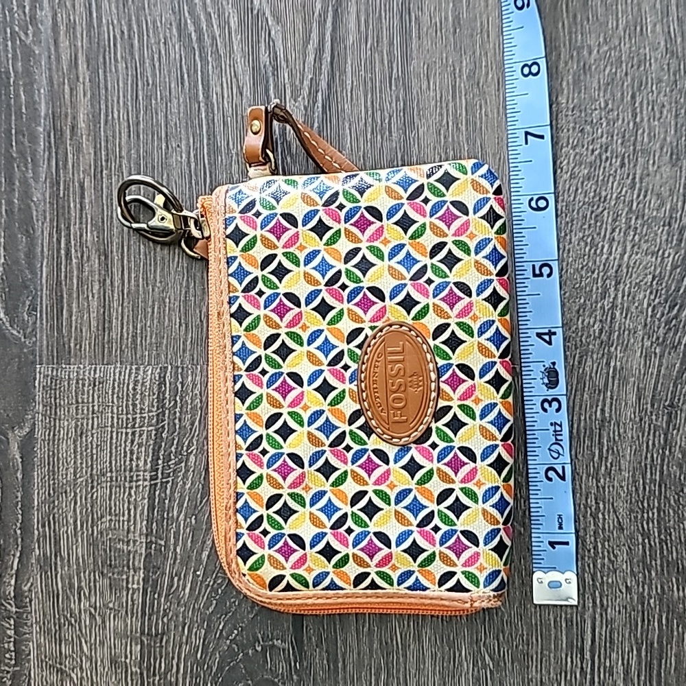 Authentic Fossil Clutch - Picture 10 of 11